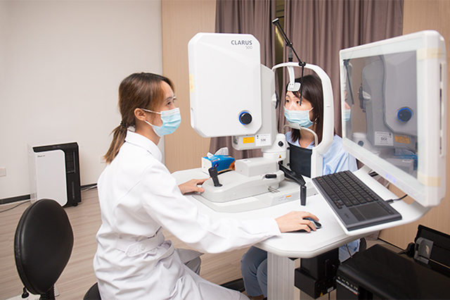 近视手术中的散瞳检查有什么作用