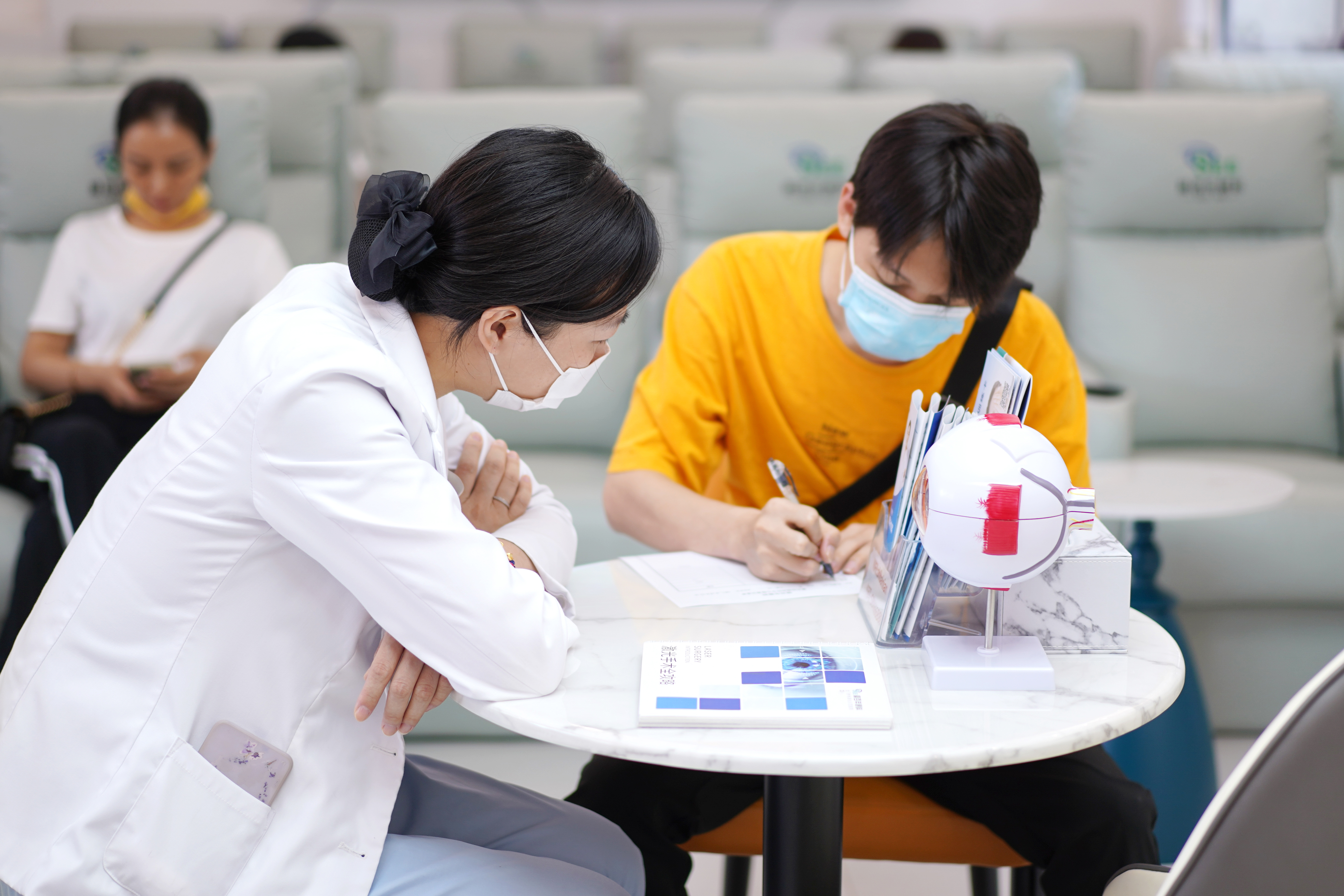 广州做近视矫正的医院哪家更权威?