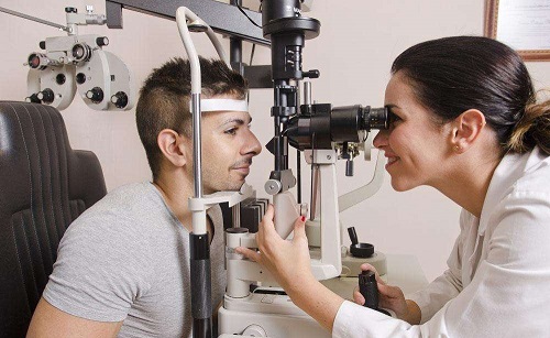 做近视手术得做术前检查，那近视手术的术前检查重要吗？