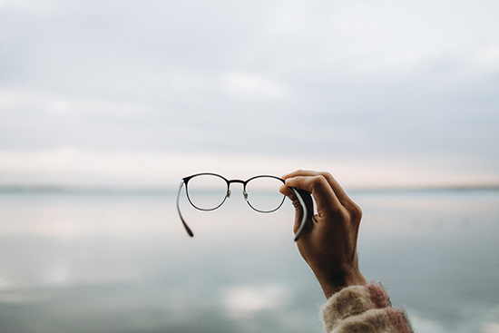 视百年|近视眼可以怎么恢复视力？